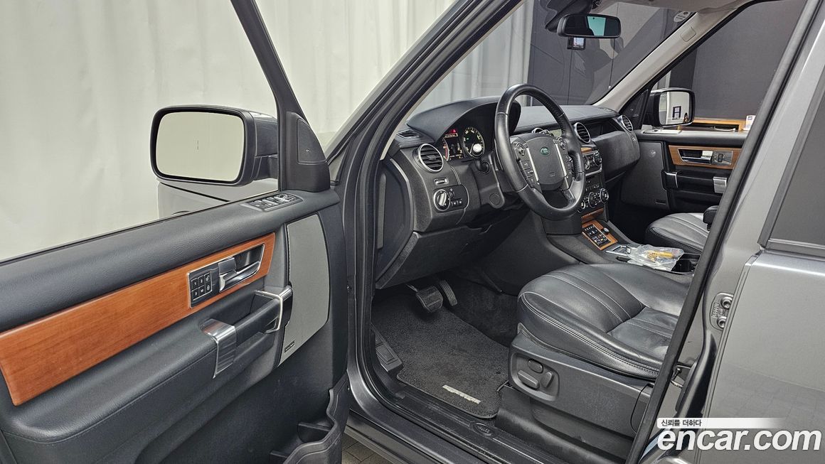 Land Rover Discovery 2013
