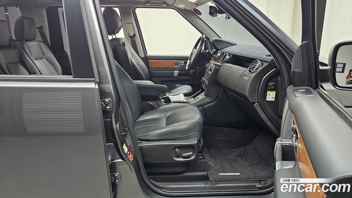 Land Rover Discovery 2013