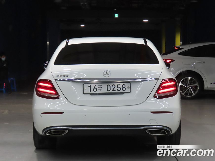 Mercedes-Benz E-Class 2017