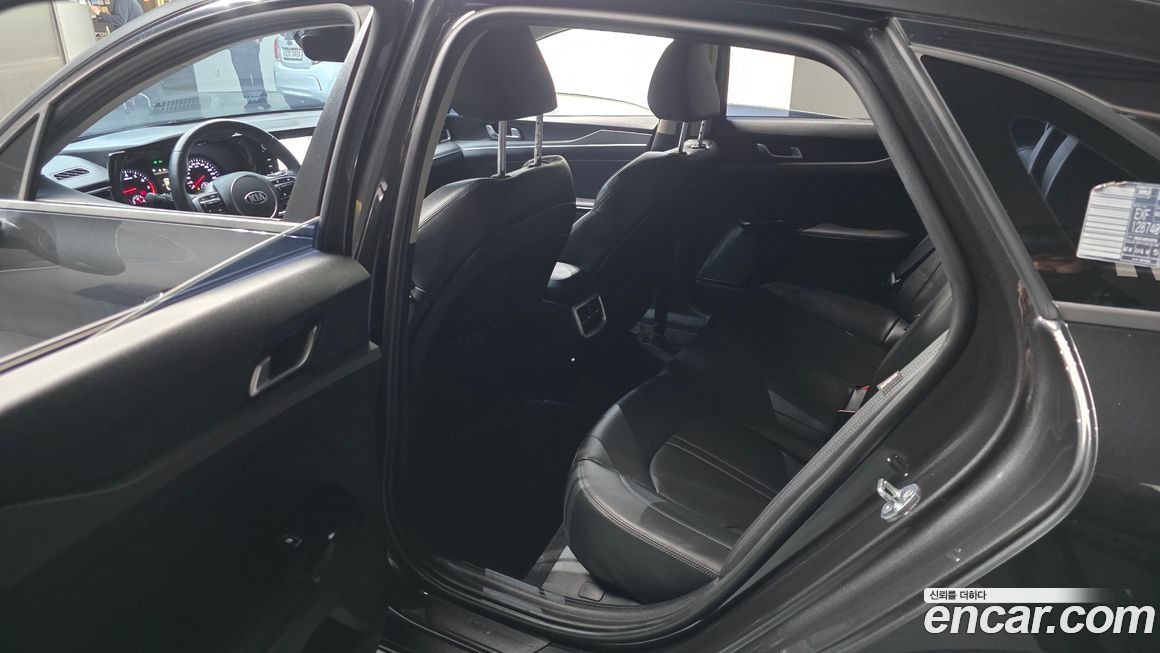 Kia K5 2021