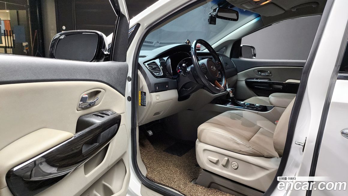 Kia Canival 2019