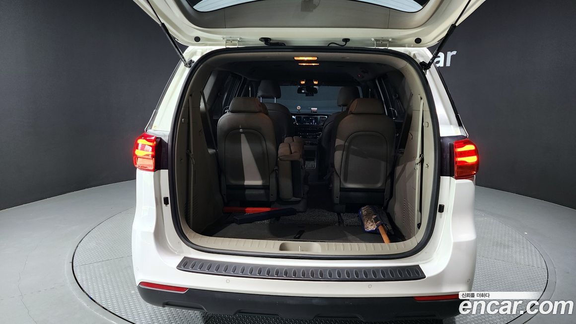 Kia Canival 2019
