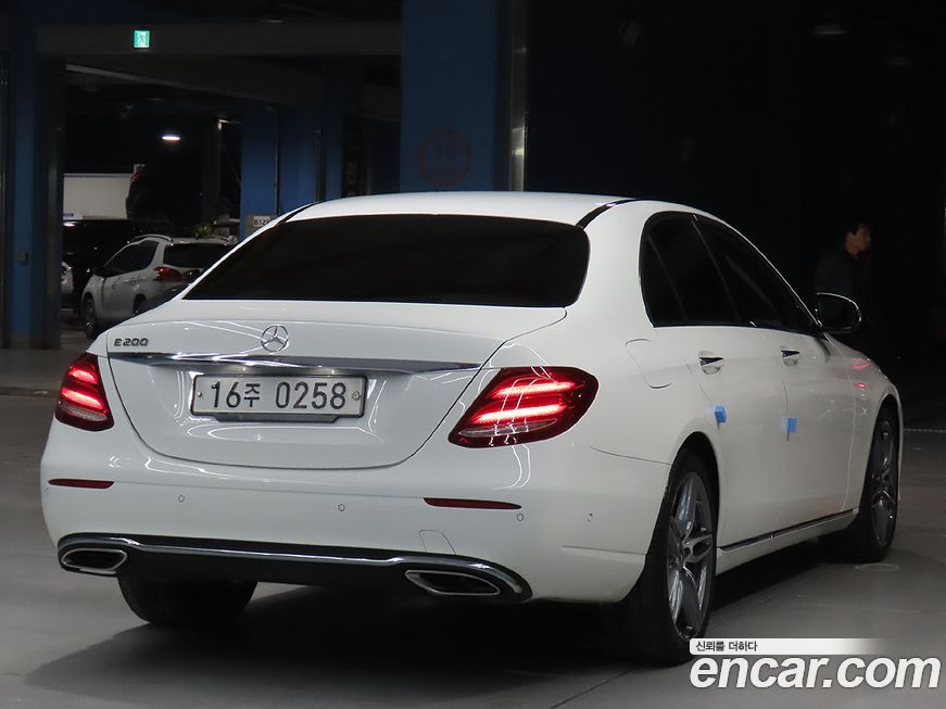 Mercedes-Benz E-Class 2017