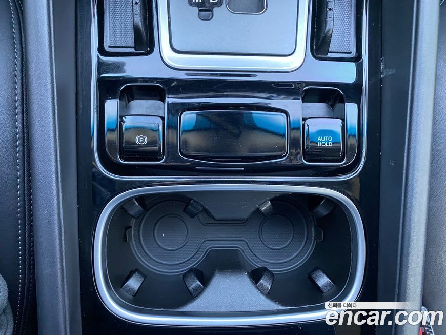 KG_Mobility_Ssangyong Rexton 2020