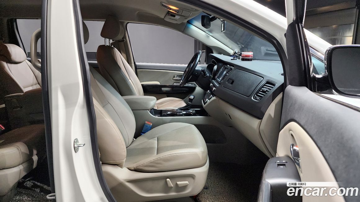 Kia Canival 2019