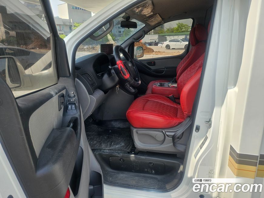 Hyundai Starex 2012