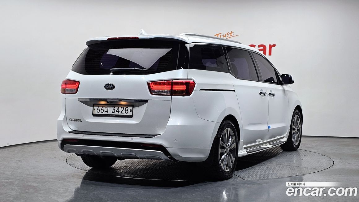 Kia Canival 2018