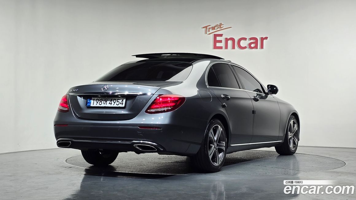 Mercedes-Benz E-Class 2017