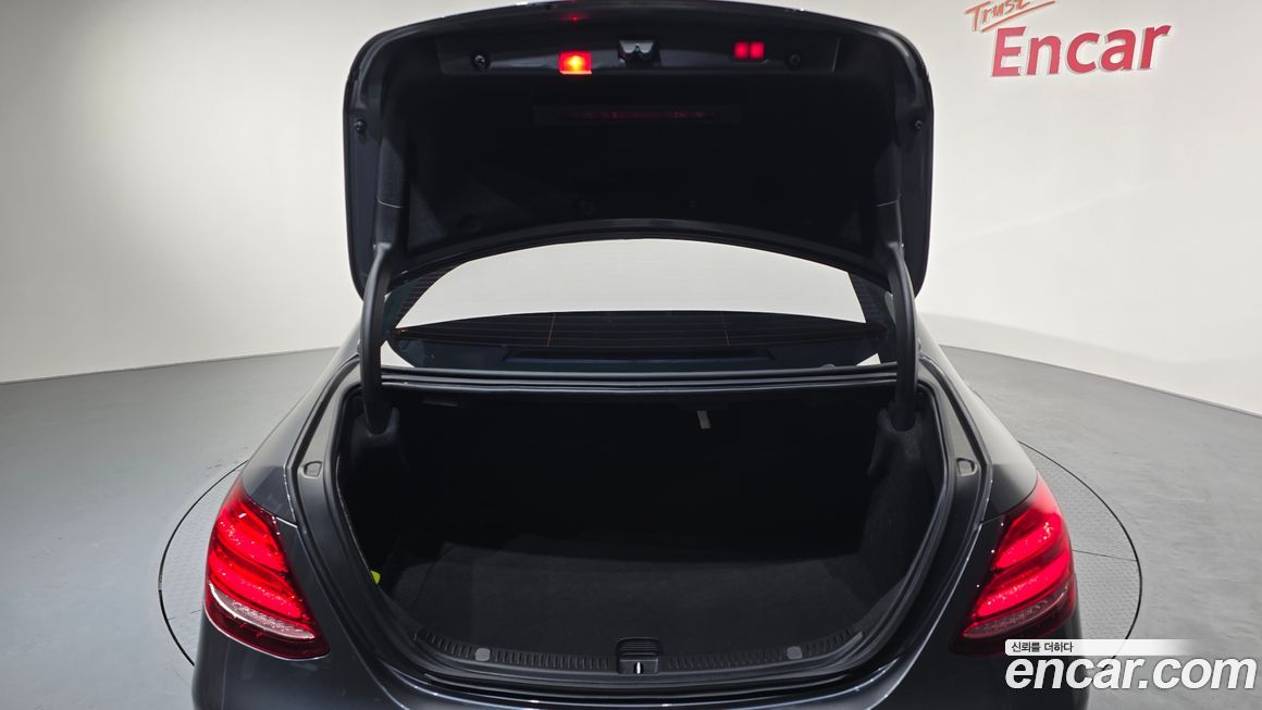 Mercedes-Benz E-Class 2017