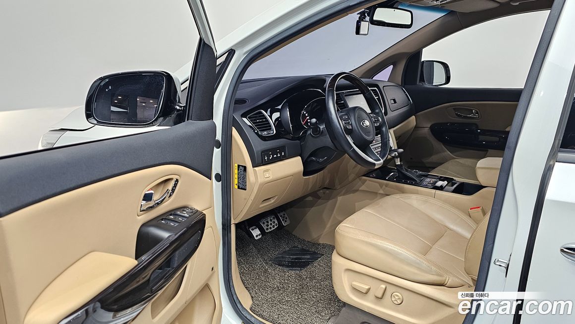 Kia Canival 2018