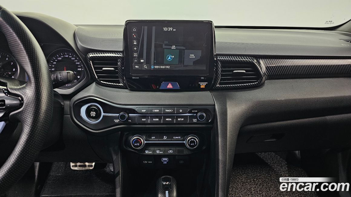 Hyundai Veloster 2021