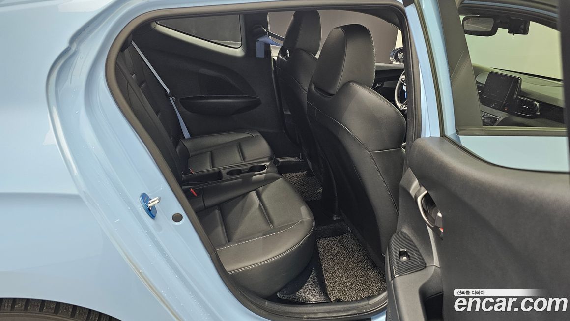 Hyundai Veloster 2021