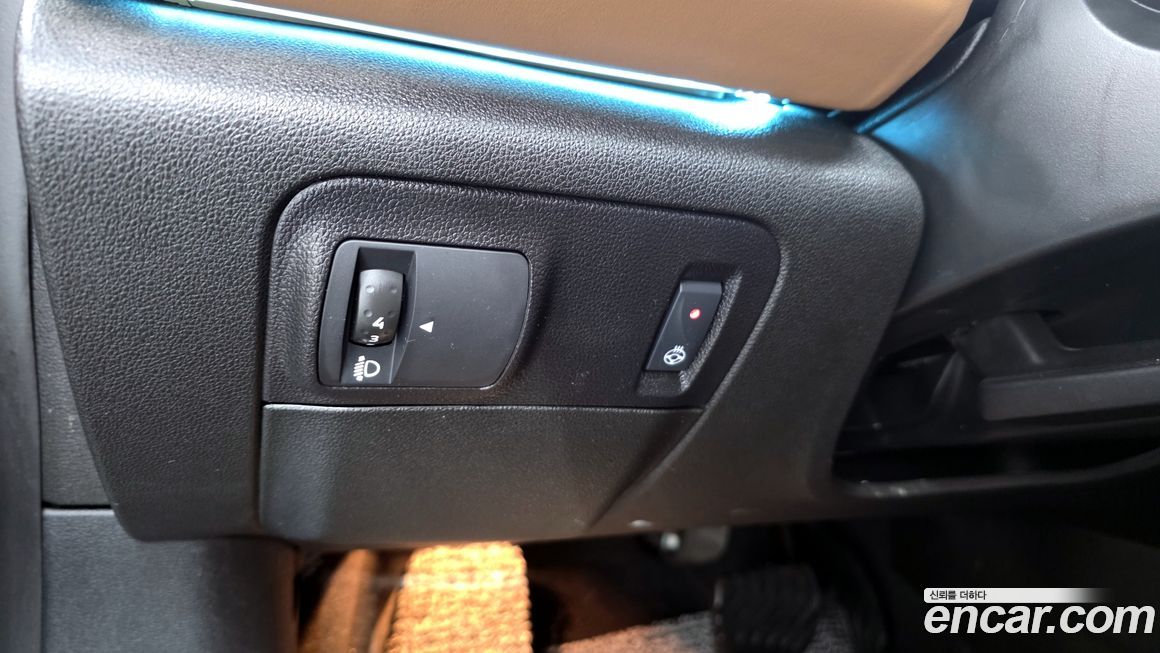 Renault-KoreaSamsung SM6 2023