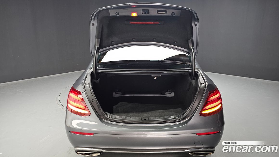 Mercedes-Benz E-Class 2019