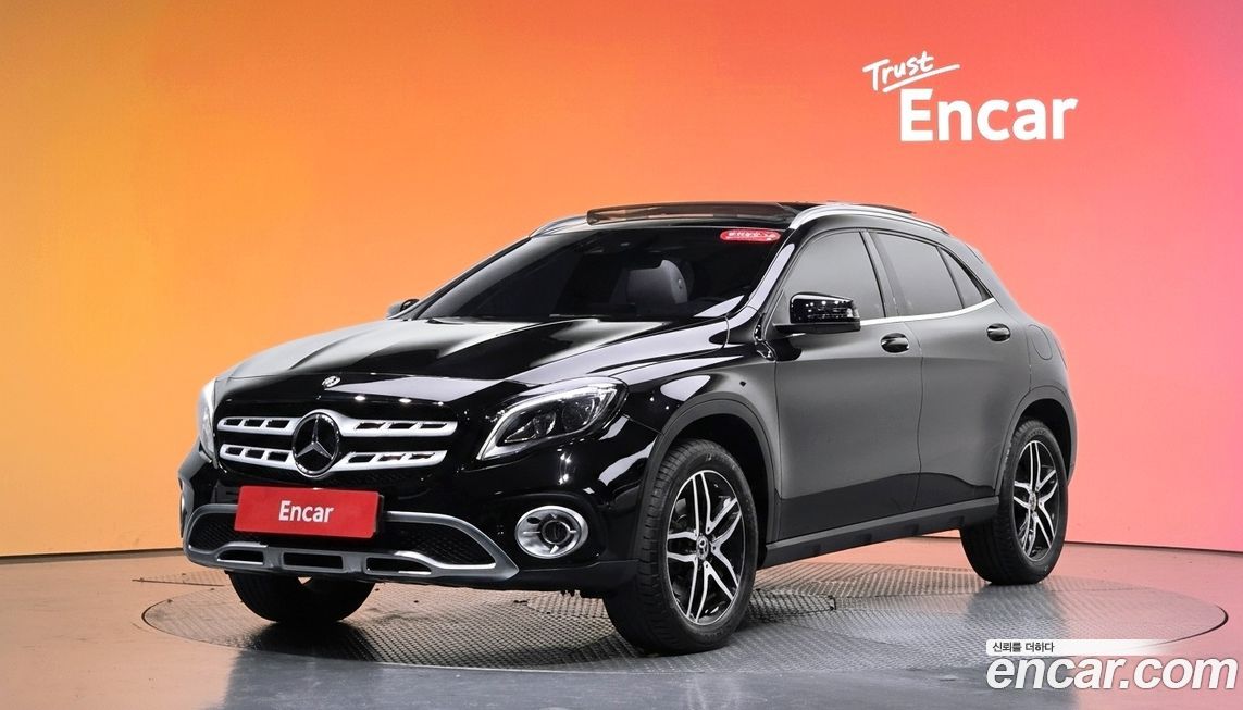 Mercedes-Benz GLA-Class 2019