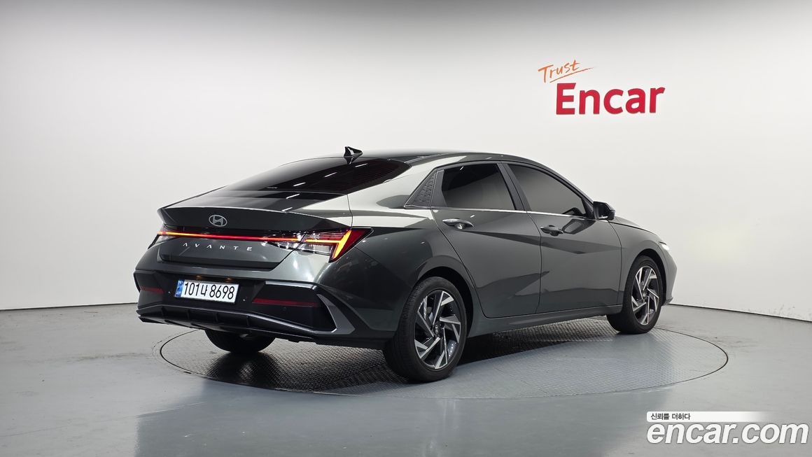 Hyundai AVANTE 2024