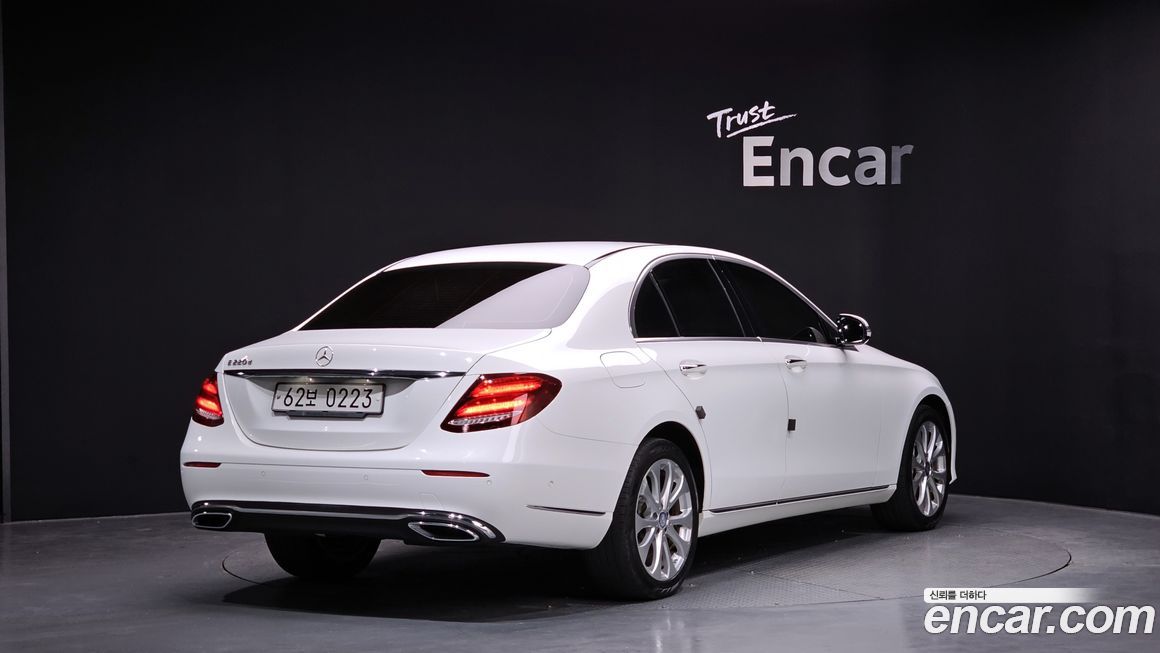 Mercedes-Benz E-Class 2017