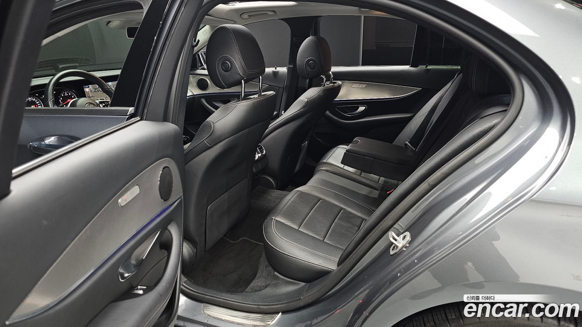 Mercedes-Benz E-Class 2019