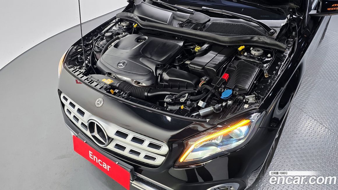 Mercedes-Benz GLA-Class 2019