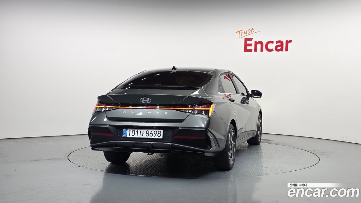 Hyundai AVANTE 2024