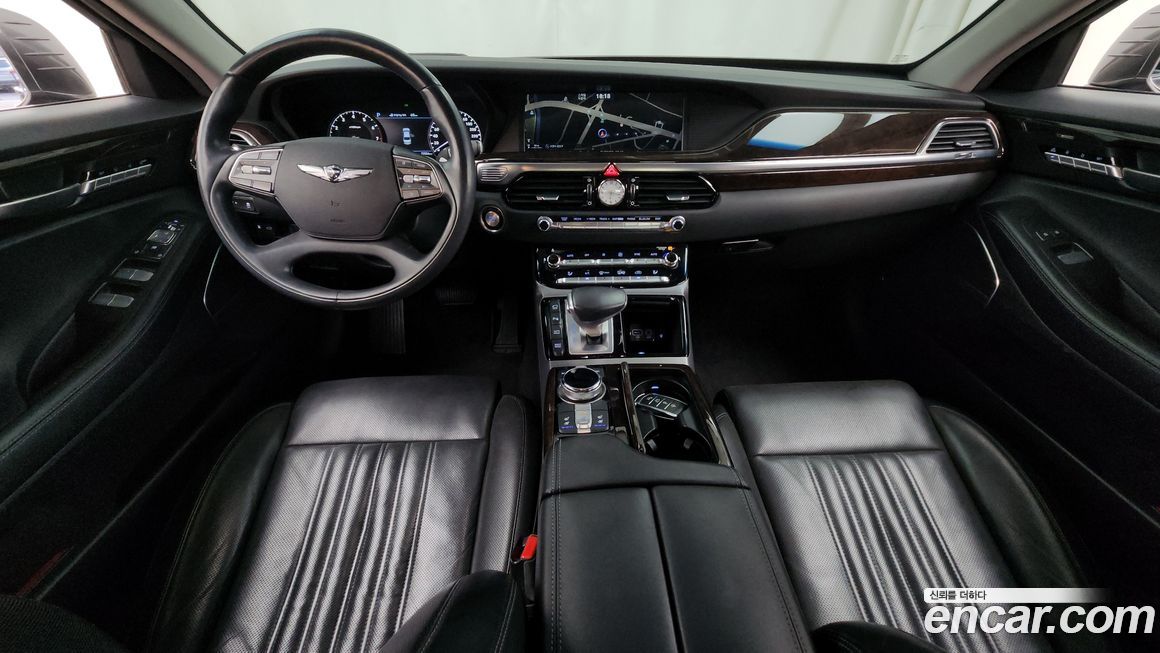 Genesis EQ900 2016