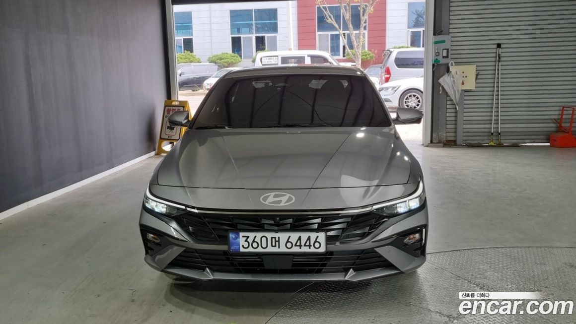 Hyundai AVANTE 2025