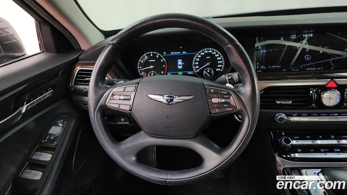 Genesis EQ900 2016