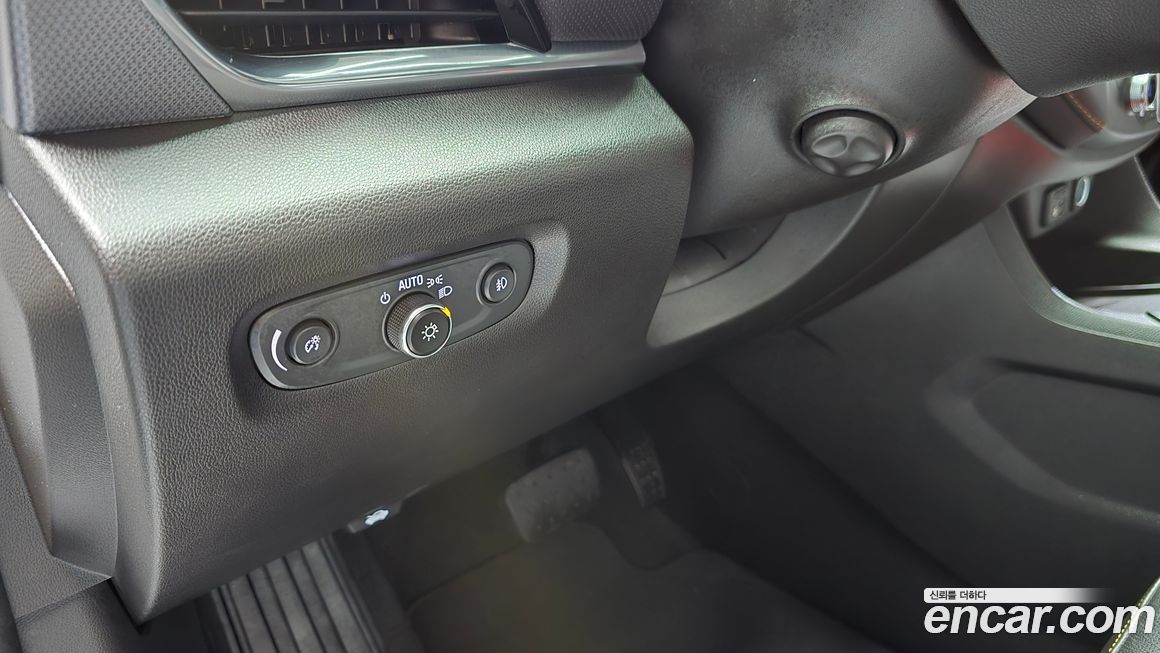 ChevroletGMDaewoo Traverse 2021