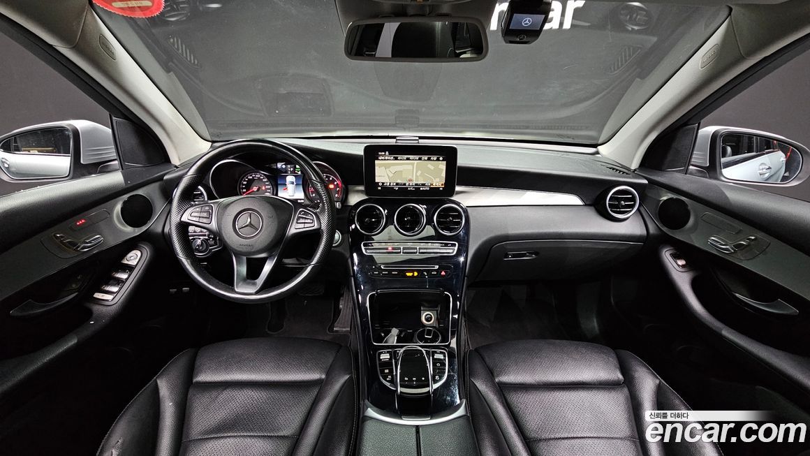 Mercedes-Benz GLC-Class 2019