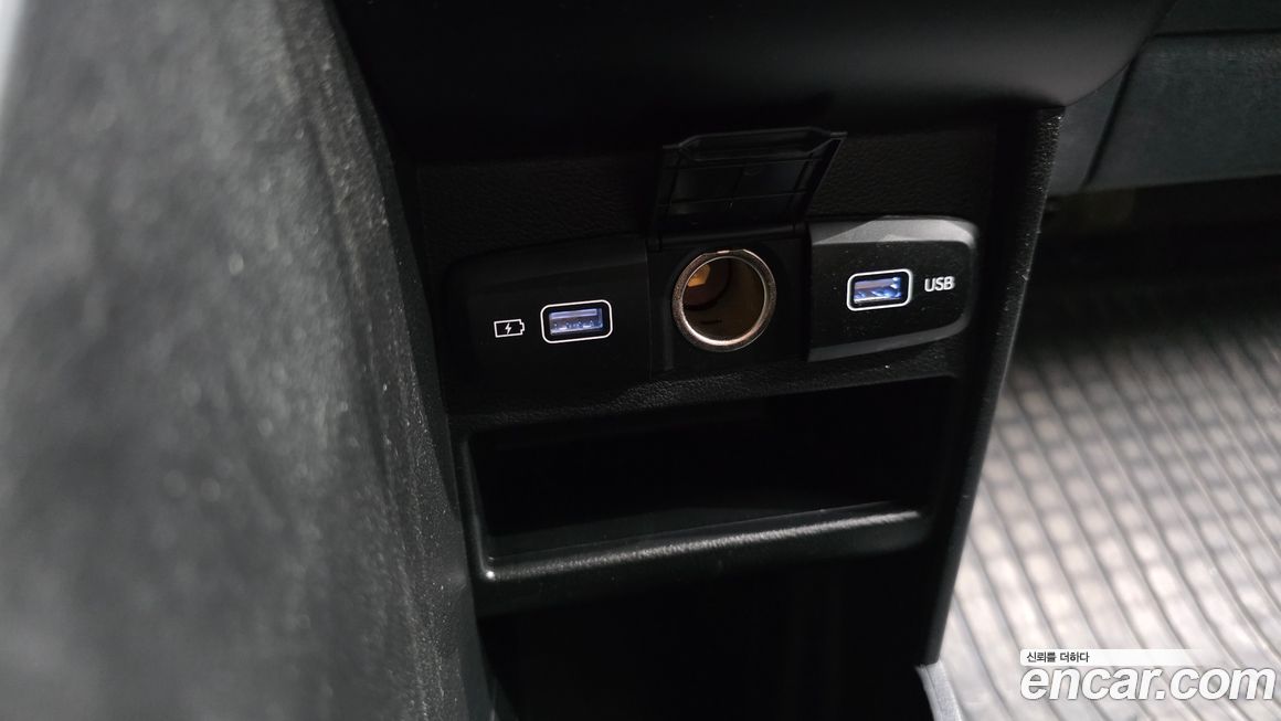 Hyundai Staria 2023
