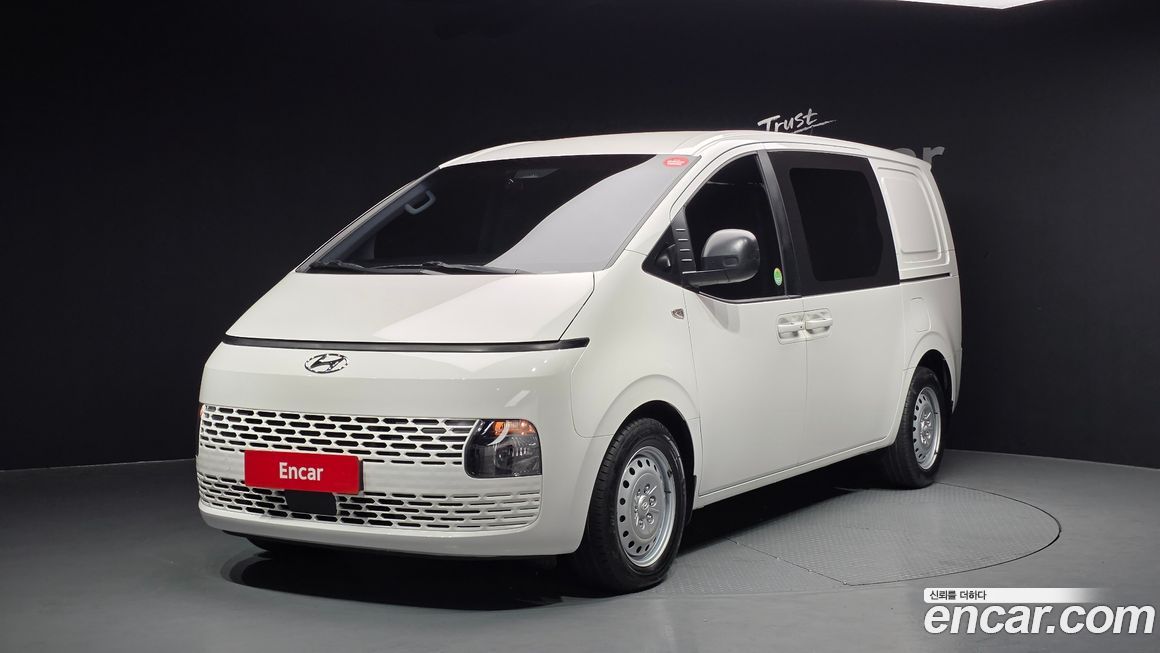 Hyundai Staria 2023