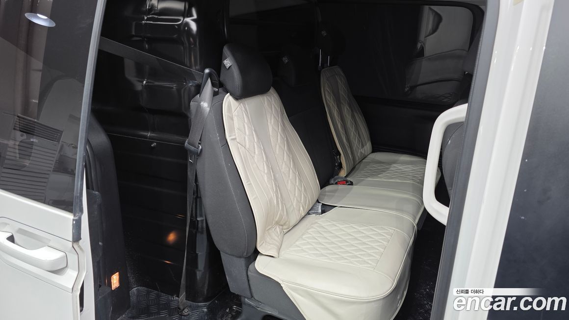 Hyundai Staria 2023