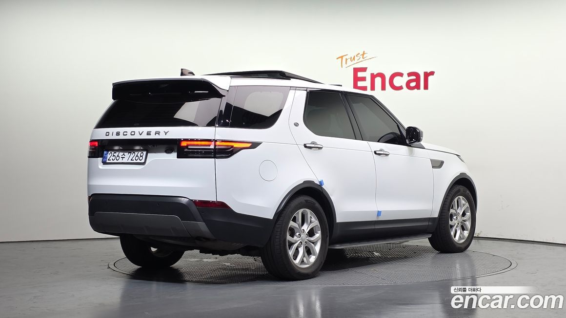 Land Rover Discovery 2018