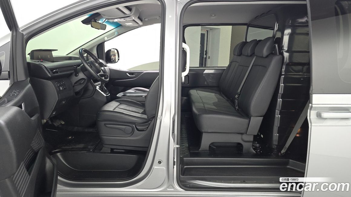 Hyundai Staria 2024