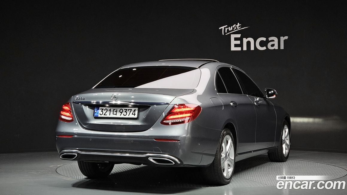 Mercedes-Benz E-Class 2017