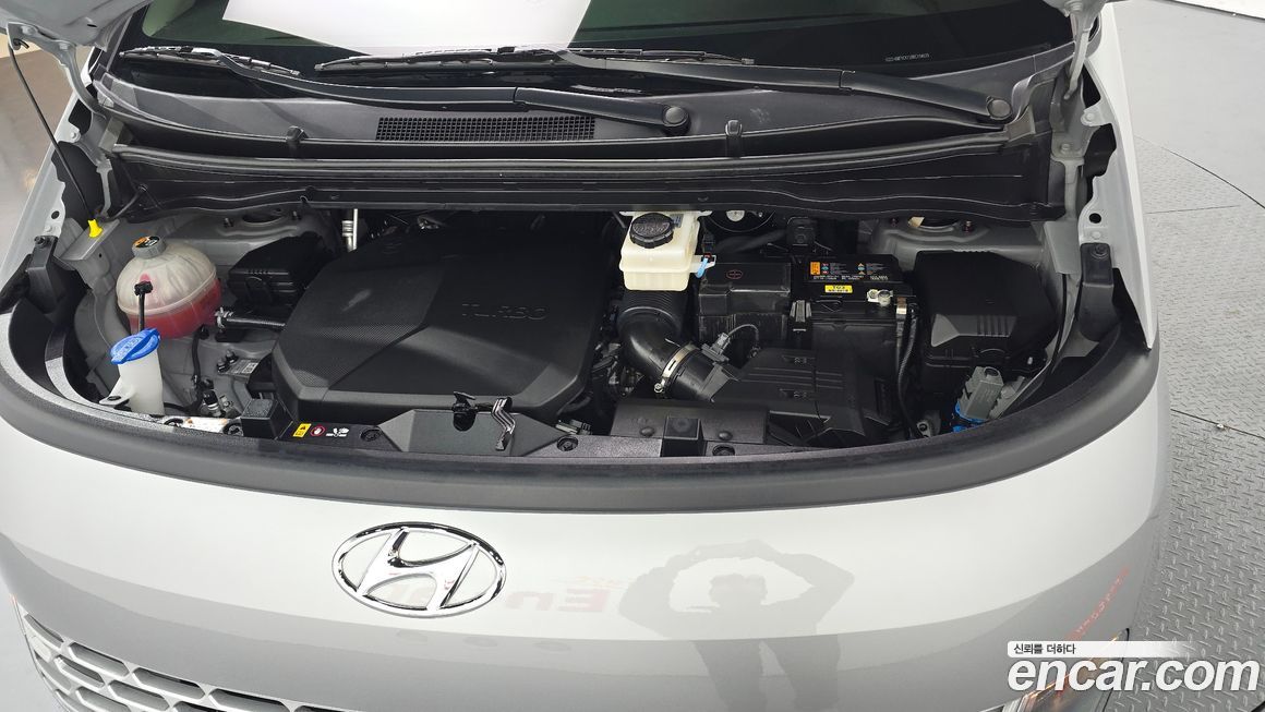 Hyundai Staria 2024