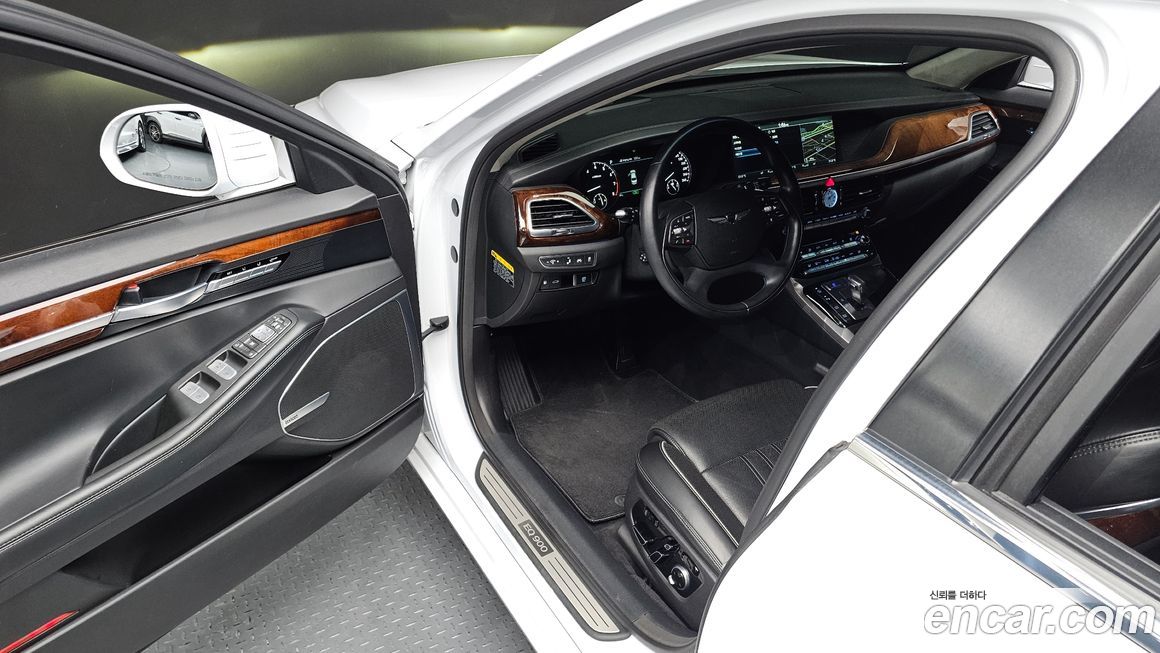 Genesis EQ900 2016