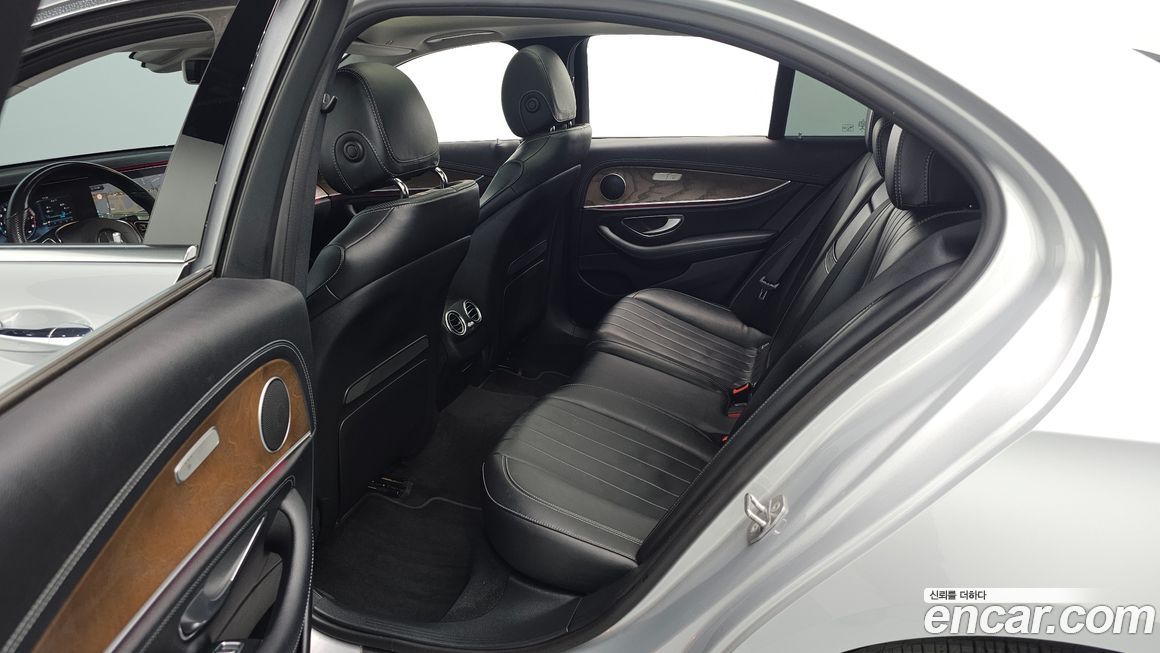 Mercedes-Benz E-Class 2017