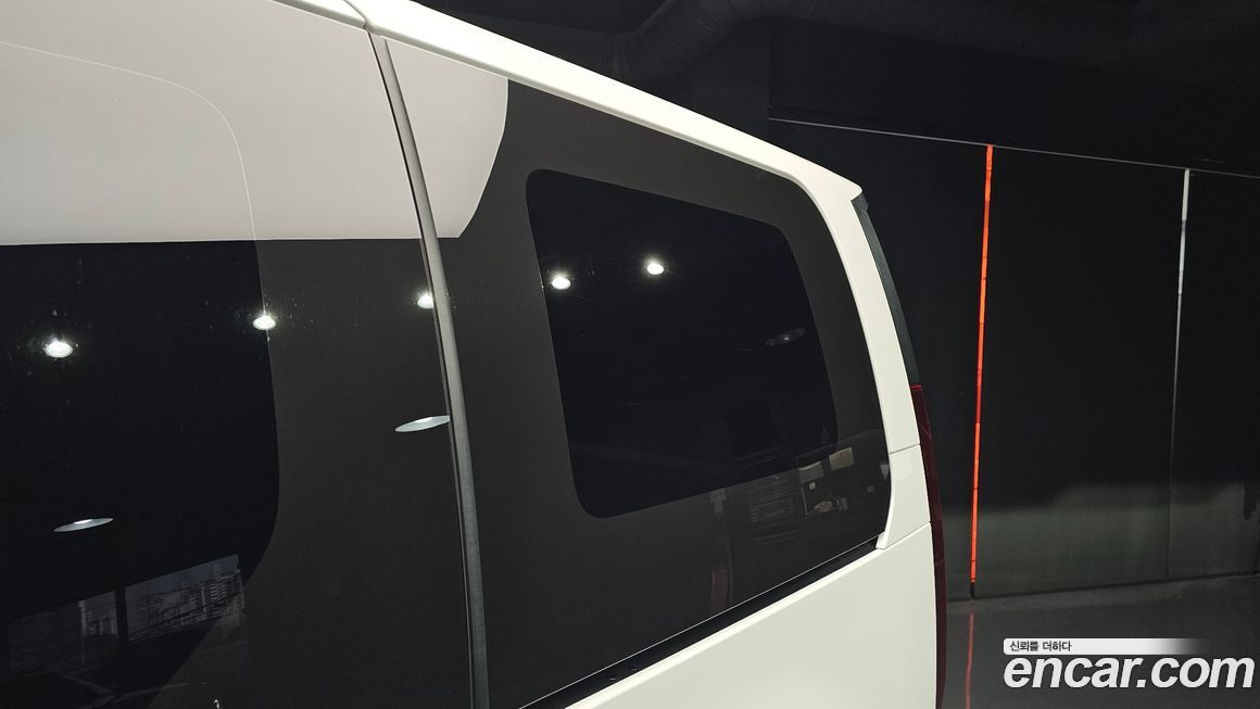 Hyundai Staria 2023