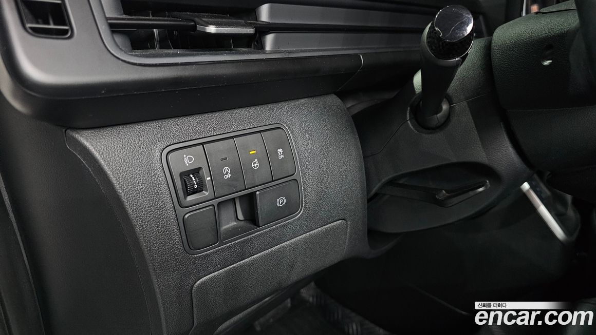 Hyundai Staria 2023