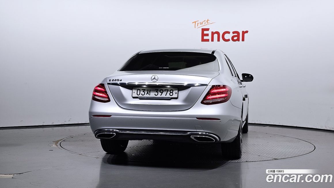 Mercedes-Benz E-Class 2019