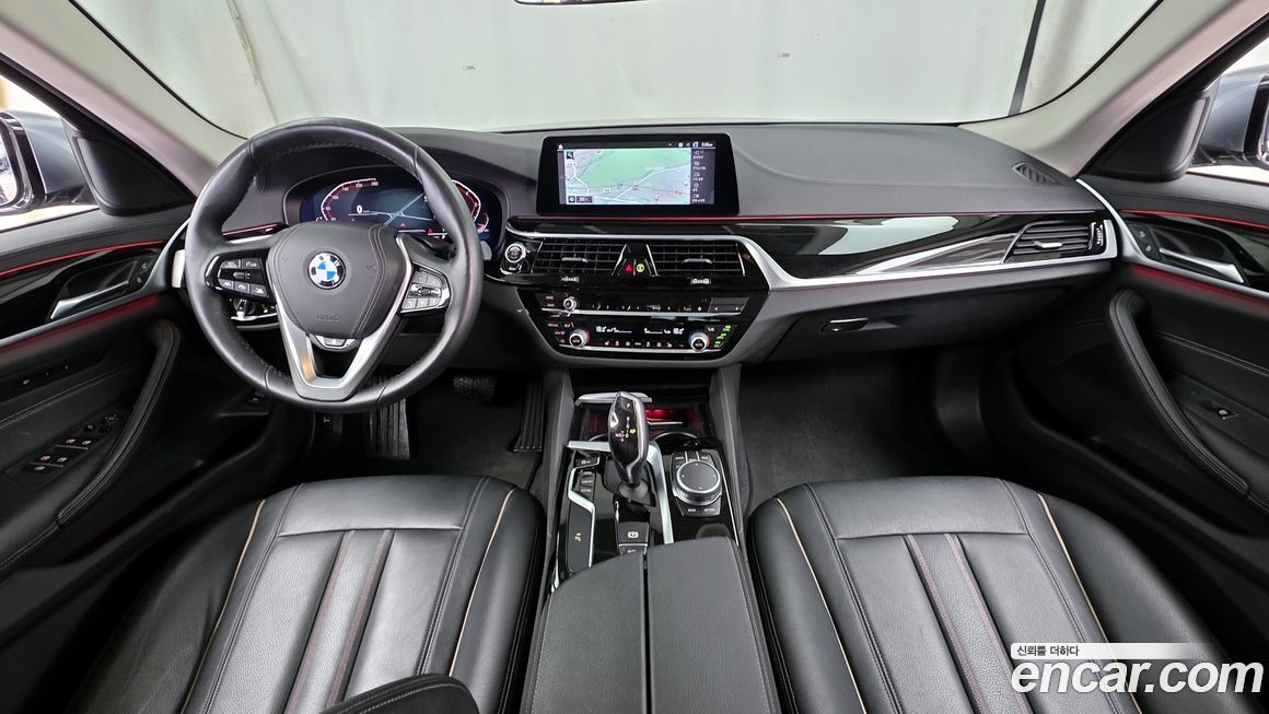 BMW 5-Series 2020
