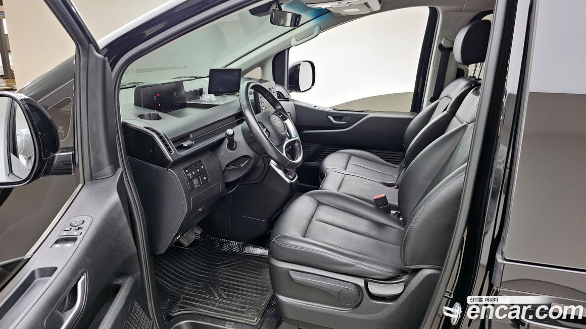 Hyundai Staria 2022