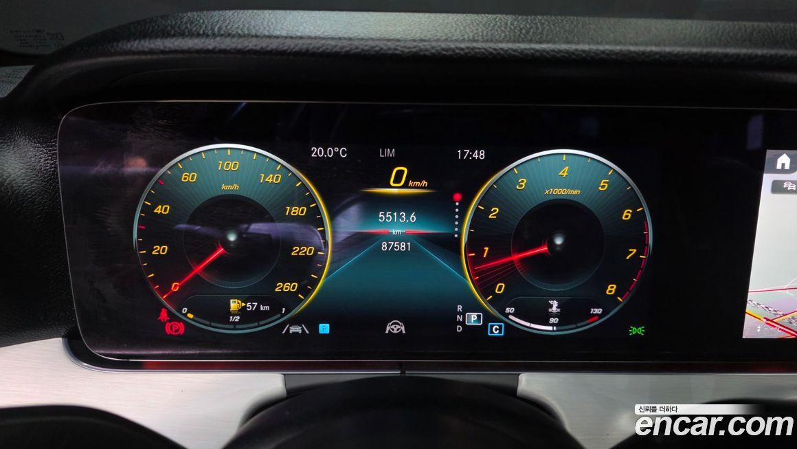 Mercedes-Benz E-Class 2021