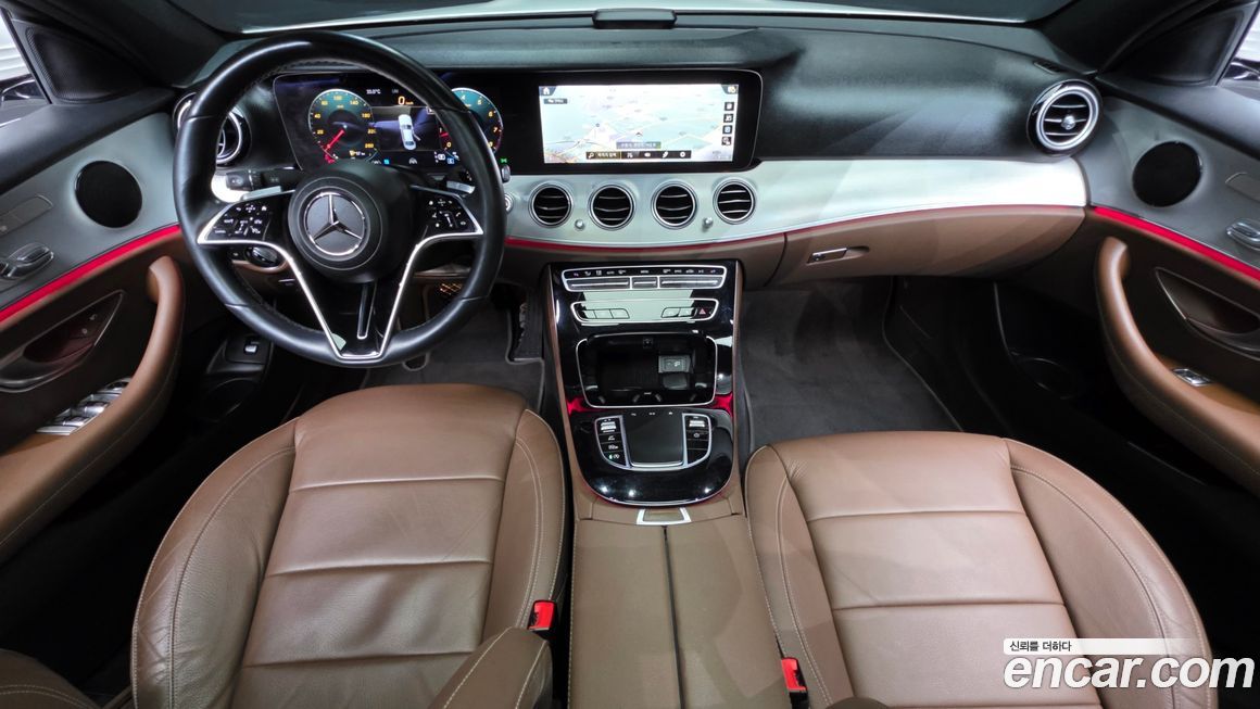 Mercedes-Benz E-Class 2021