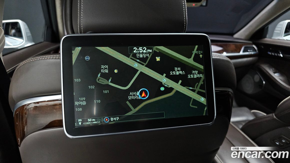 Genesis EQ900 2018