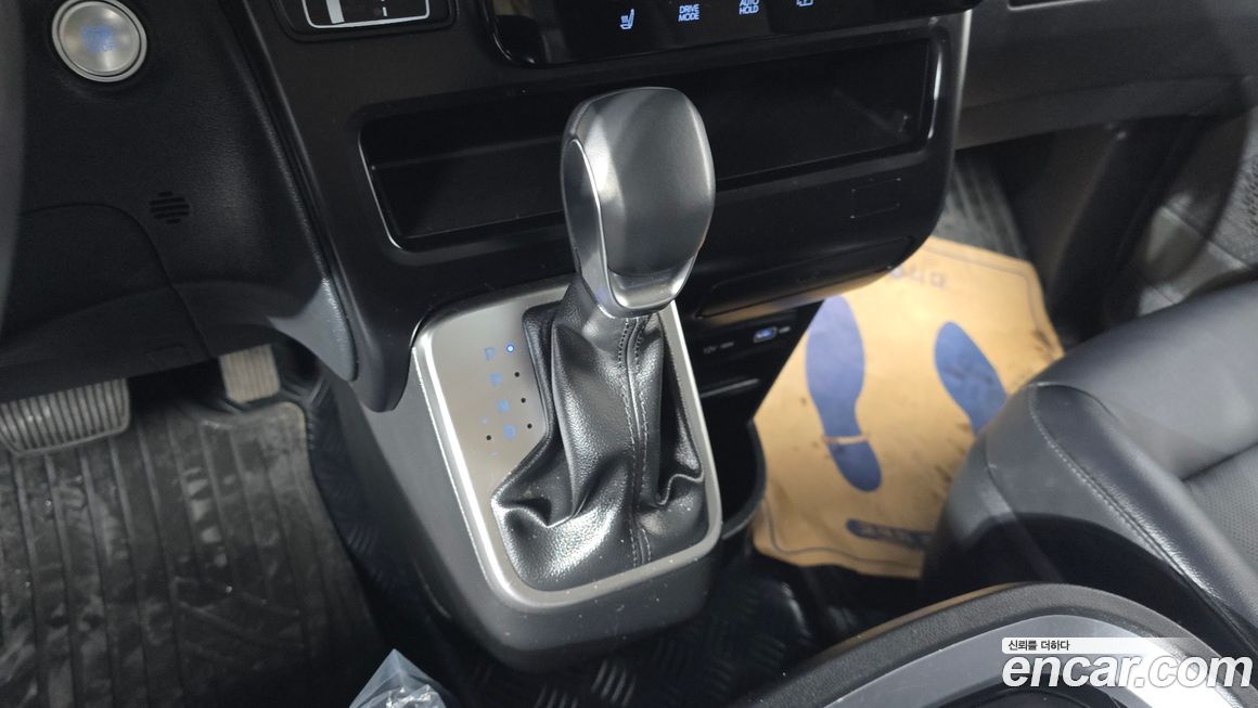 Hyundai Staria 2023