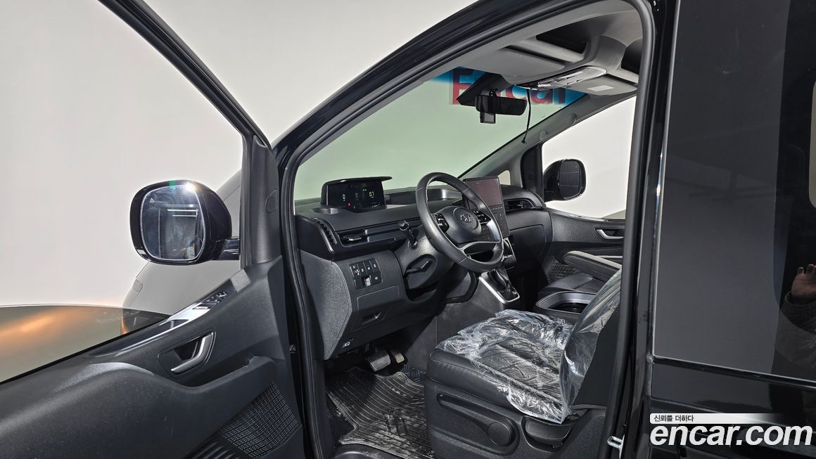 Hyundai Staria 2023
