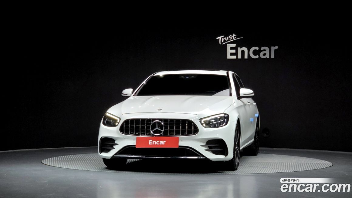 Mercedes-Benz E-Class 2021