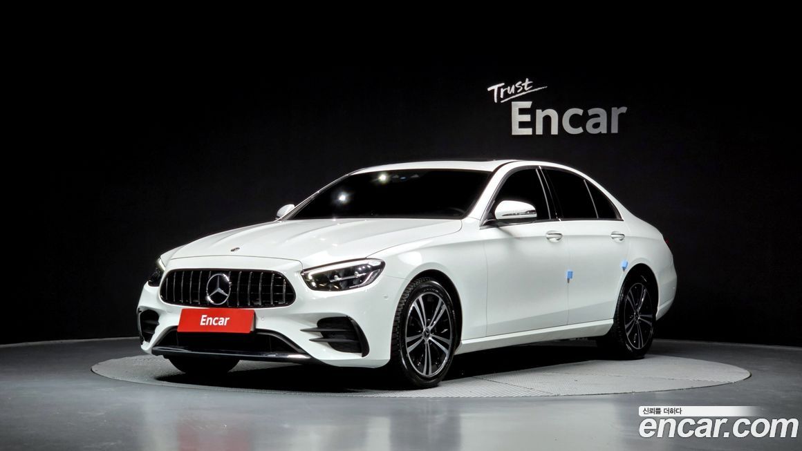 Mercedes-Benz E-Class 2021